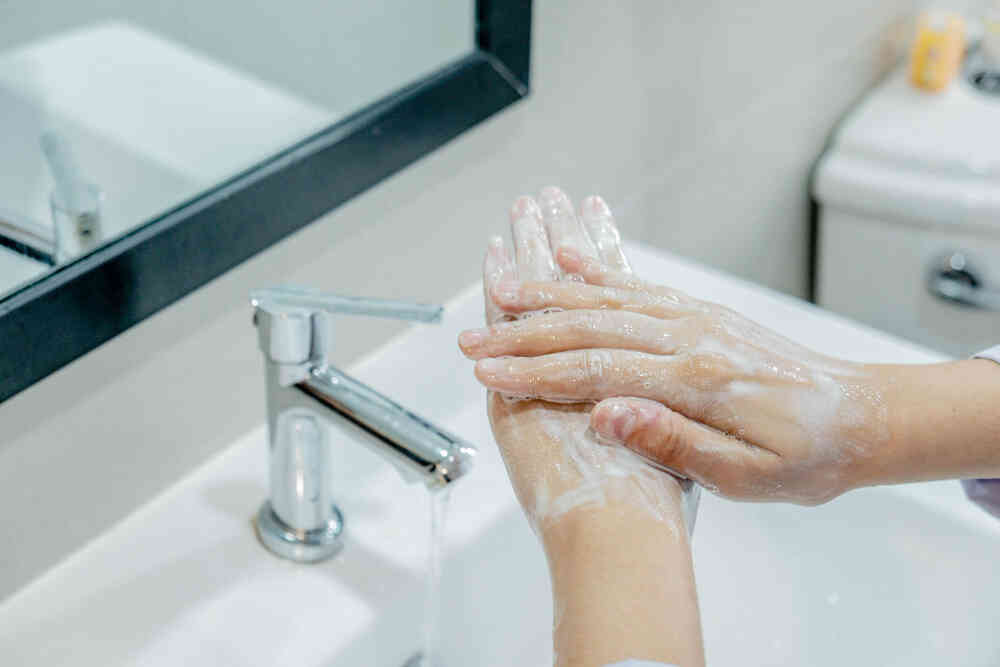 ล้างมือให้สะอาดอยู่เสมอ